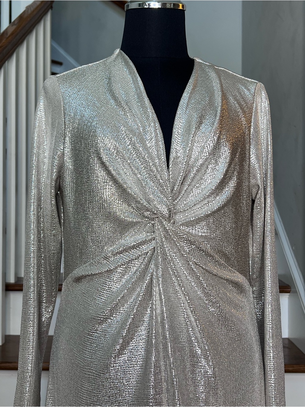 Tahari Arthur S. Levine Champagne Metallic Gown Maxi Dress Size 6 Formal - Picture 3 of 10